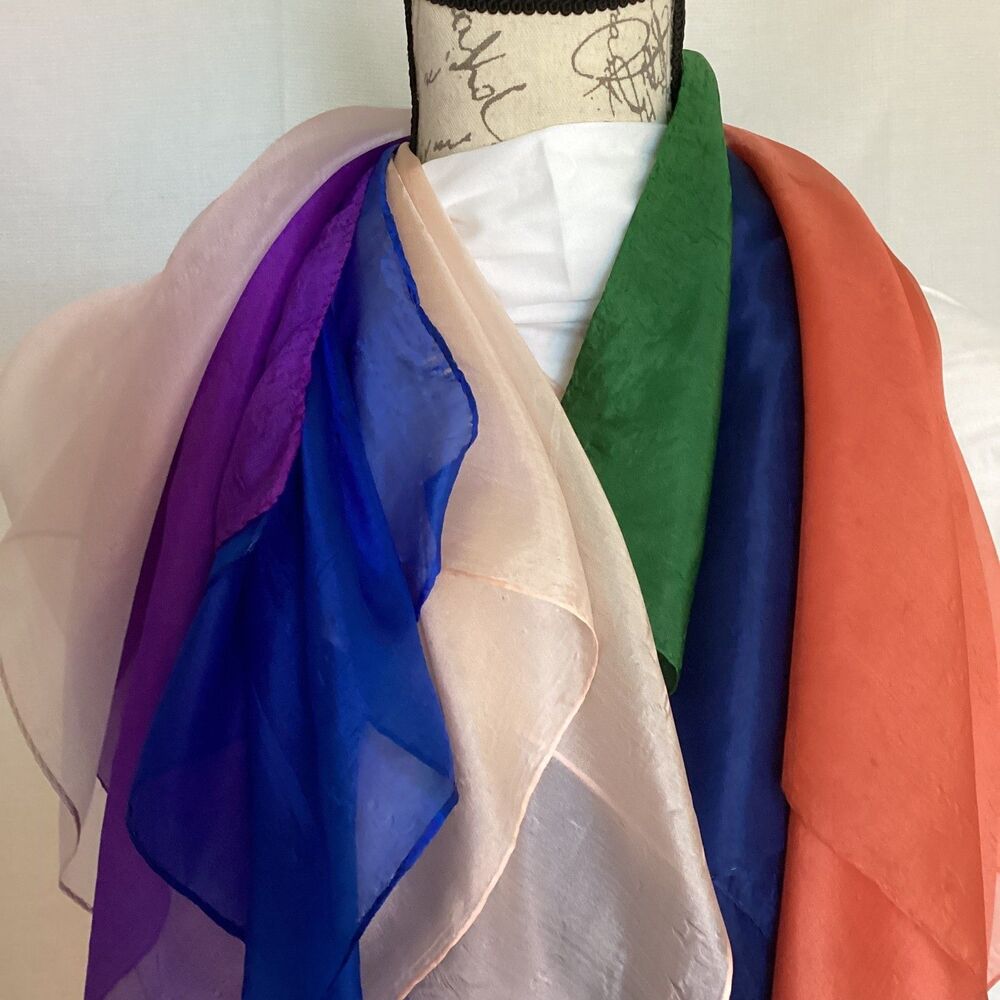 Set of 8 Vintage 50s square Handkerchief Silk Scarves in multicolors